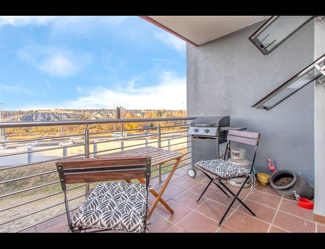 2 BEDROOM APARTMENT FOR SALE IN BARBEQUE DOWNS